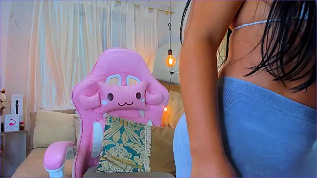 Snapshot of Natasha_hartaman chatting on 12-04-25, 08:50 Natasha hartaman online show from 12-04-25, 08:50