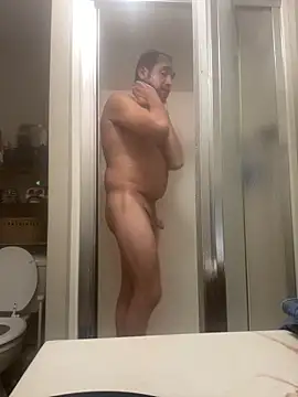 Snapshot of SmokingSloth chatting on 01-19-25, 05:05 SmokingSloth online show from 01-19-25, 05:05