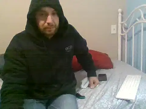 Snapshot of SmokingSloth chatting on 02-11-25, 10:15 SmokingSloth online show from 02-11-25, 10:15