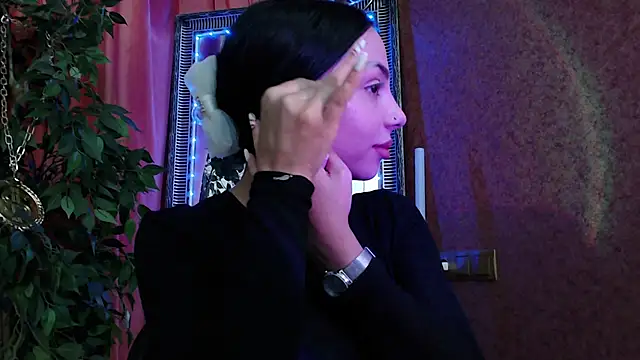 MissJuliax online show from 11-13-25, 07:18