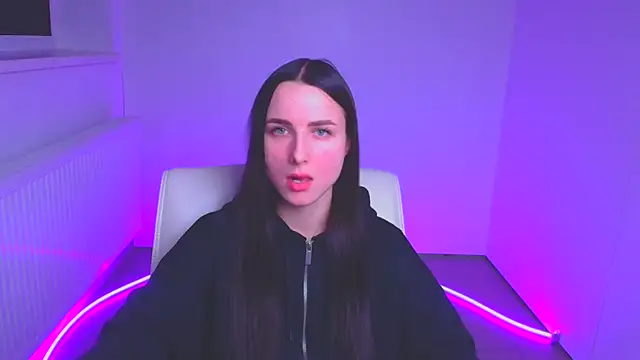 Eva Janee online show from 01-22-25, 12:17