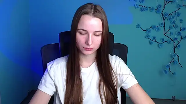 Eva Janee online show from 05-18-26, 05:57