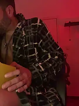 Snapshot of PutaNieves1983 chatting on 01-26-25, 06:59 PutaNieves1983 online show from 01-26-25, 06:59