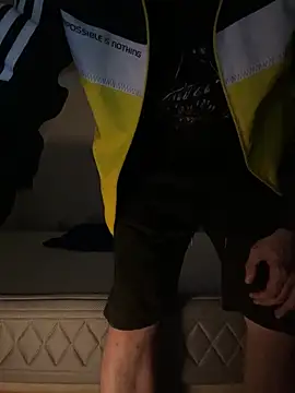 Snapshot of PutaNieves1983 chatting on 10-21-25, 12:39 PutaNieves1983 online show from 10-21-25, 12:39