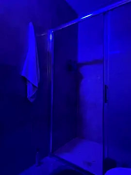 Snapshot of PutaNieves1983 chatting on 11-29-25, 02:36 PutaNieves1983 online show from 11-29-25, 02:36