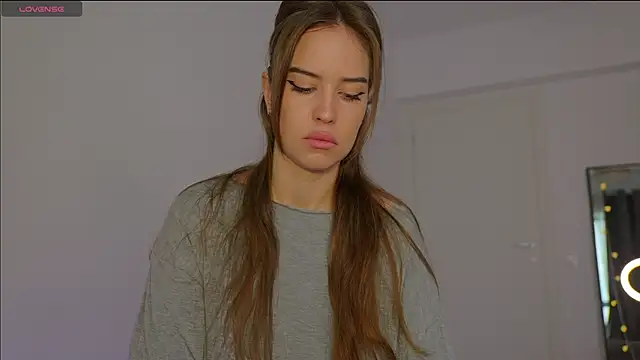 Snapshot of FazeyJ_ chatting on 03-14-25, 07:04 FazeyJ online show from 03-14-25, 07:04