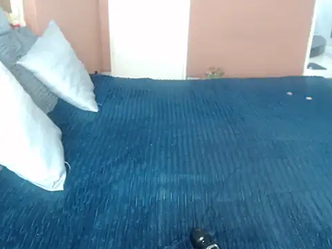 Snapshot of BlackJaguar30 chatting on 12-18-25, 05:35 BlackJaguar30 online show from 12-18-25, 05:35