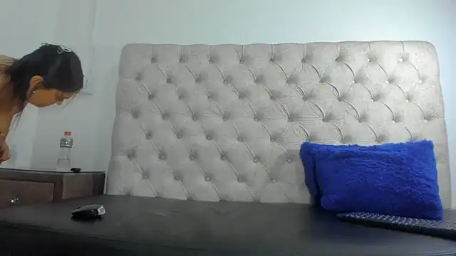 Snapshot of FernandaClar chatting on 03-13-25, 12:05 FernandaClar online show from 03-13-25, 12:05