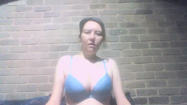 EksJouneMwah online show from 11-27-25, 07:10