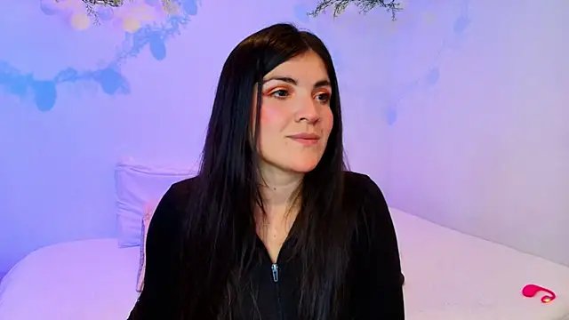 Amara vega online show from 12-20-25, 08:21