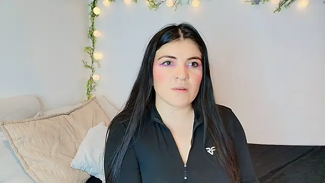 Amara vega online show from 05-31-26, 10:22
