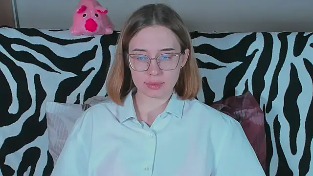 VeronikaKissuchi online show from 03-05-25, 09:04