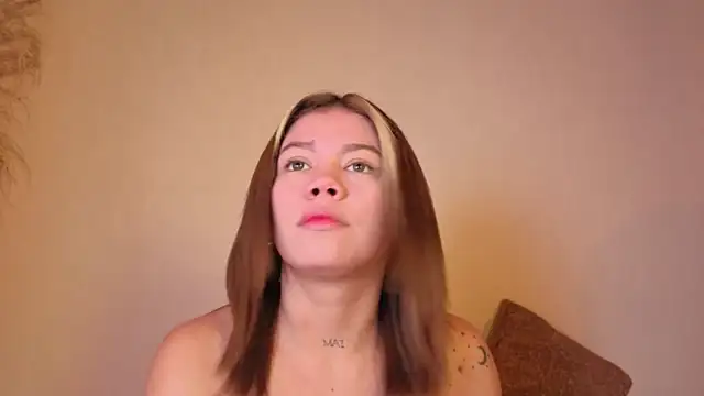 Gissel Angel online show from 10-28-25, 08:33