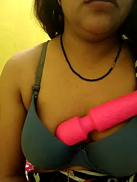 Snapshot of Sexyranibhabhi chatting on 02-25-25, 05:52 Sexyranibhabhi online show from 02-25-25, 05:52