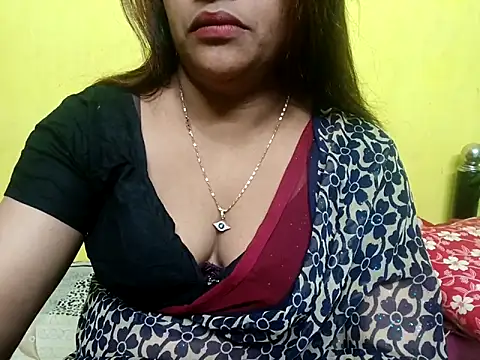 Snapshot of Sexyranibhabhi chatting on 11-09-25, 02:26 Sexyranibhabhi online show from 11-09-25, 02:26