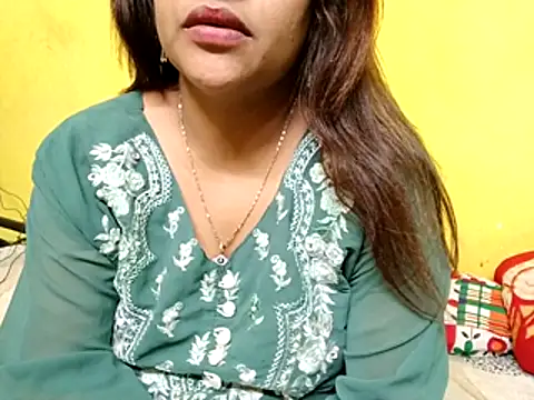 Snapshot of Sexyranibhabhi chatting on 11-10-25, 02:38 Sexyranibhabhi online show from 11-10-25, 02:38