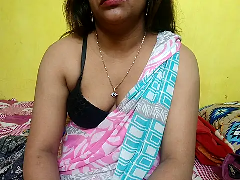 Snapshot of Sexyranibhabhi chatting on 11-17-25, 03:34 Sexyranibhabhi online show from 11-17-25, 03:34