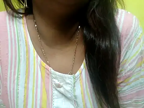 Snapshot of Sexyranibhabhi chatting on 11-24-25, 02:50 Sexyranibhabhi online show from 11-24-25, 02:50