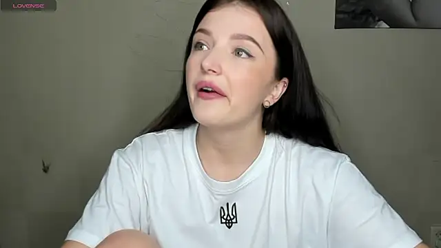 Snapshot of EvaaMillerr99 chatting on 12-27-24, 02:43 EvaaMillerr99 online show from 12-27-24, 02:43