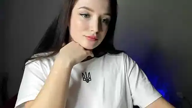 Snapshot of EvaaMillerr99 chatting on 02-14-25, 10:36 EvaaMillerr99 online show from 02-14-25, 10:36