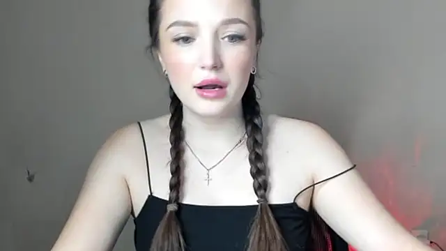 Snapshot of EvaaMillerr99 chatting on 03-18-25, 01:31 EvaaMillerr99 online show from 03-18-25, 01:31