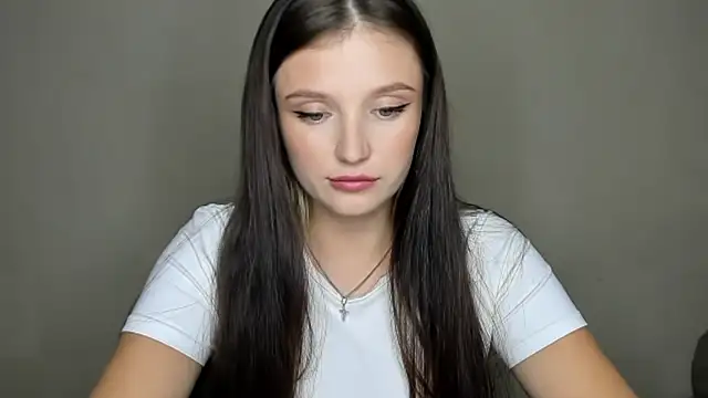 Snapshot of EvaaMillerr99 chatting on 09-23-25, 10:51 EvaaMillerr99 online show from 09-23-25, 10:51