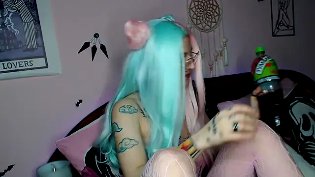 Snapshot of MoonAgnes chatting on 02-01-25, 02:26 MoonAgnes online show from 02-01-25, 02:26