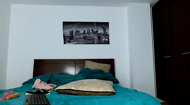 chicafitcaliente online show from 12-06-24, 12:34