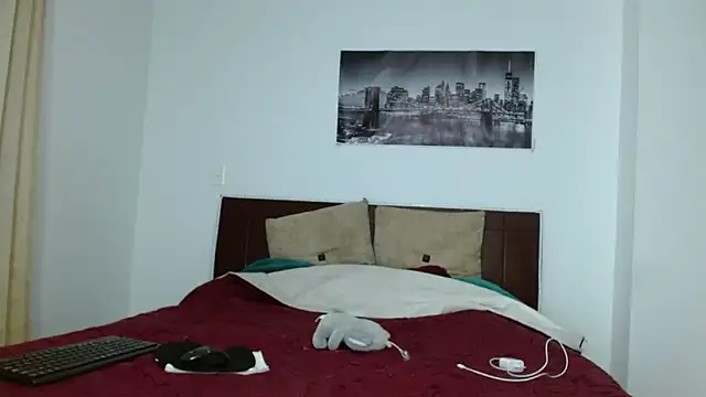 chicafitcaliente online show from 11-05-25, 03:06