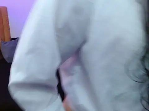 AlexandraJones  online show from 03-02-25, 12:09