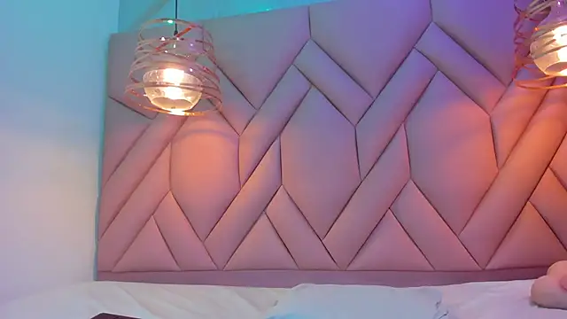 Snapshot of AngelaaCute_ chatting on 01-13-25, 03:04 AngelaaCute online show from 01-13-25, 03:04