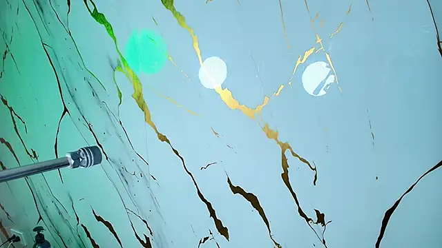 Lizz Tender online show from 11-27-25, 12:18