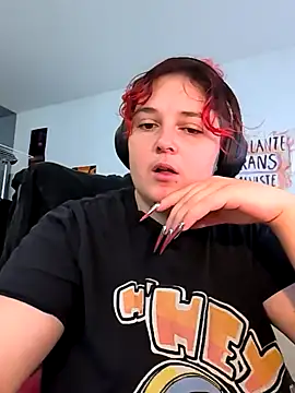 Snapshot of LadyRochester chatting on 10-09-25, 01:20 LadyRochester online show from 10-09-25, 01:20