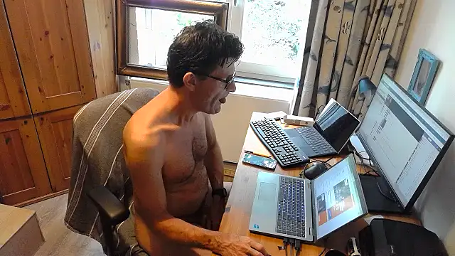 RolfS online show from 07-22-26, 01:36