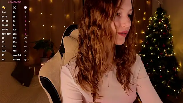 Snapshot of AliseVine chatting on 12-20-24, 03:10 AliseVine online show from 12-20-24, 03:10