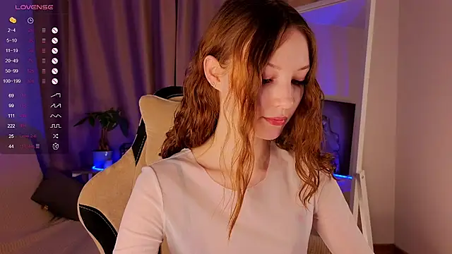 Snapshot of AliseVine chatting on 02-07-25, 06:24 AliseVine online show from 02-07-25, 06:24