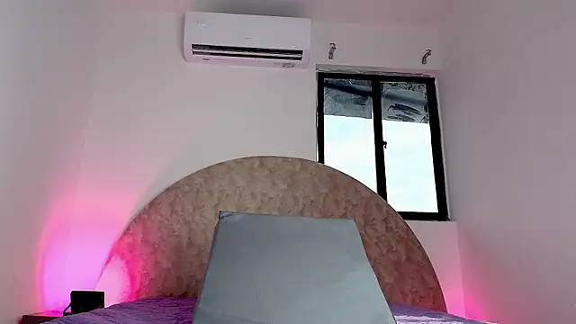 anisha x online show from 11-14-25, 07:23