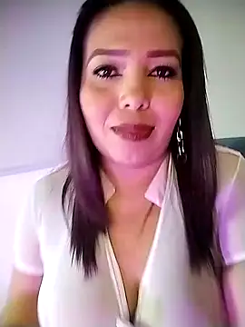 Snapshot of Giinger_gap chatting on 10-28-25, 04:16 Giinger gap online show from 10-28-25, 04:16