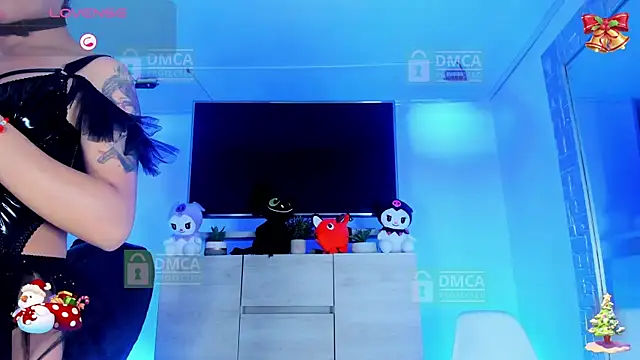 Snapshot of Palmer-Foster chatting on 11-25-25, 09:04 Palmer-Foster online show from 11-25-25, 09:04