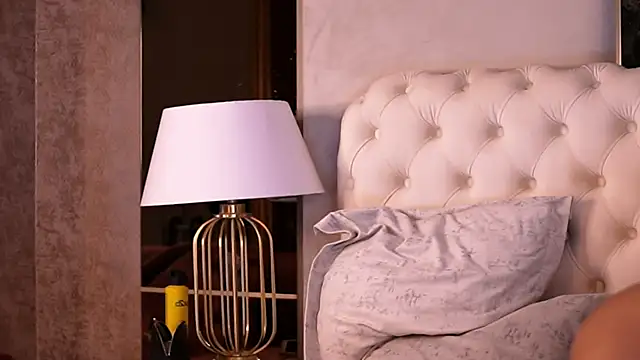 Snapshot of RaisaKali chatting on 01-12-25, 12:28 RaisaKali online show from 01-12-25, 12:28