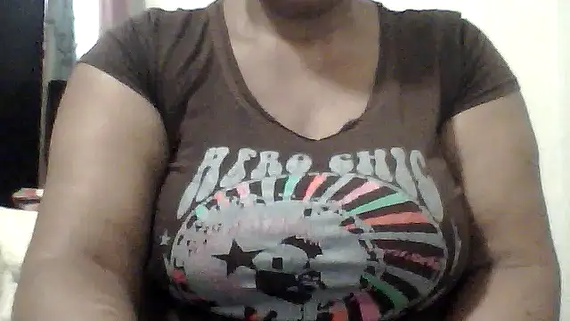 Snapshot of Glenorecornomaza chatting on 11-21-25, 10:36 Glenorecornomaza online show from 11-21-25, 10:36