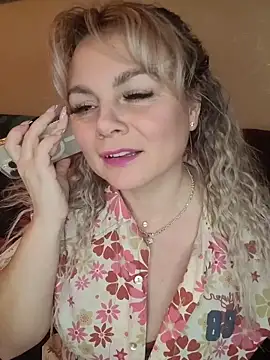 candy queeen online show from 02-17-26, 05:19