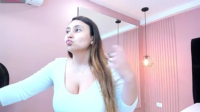 dulce santamaria online show from 12-06-24, 10:30