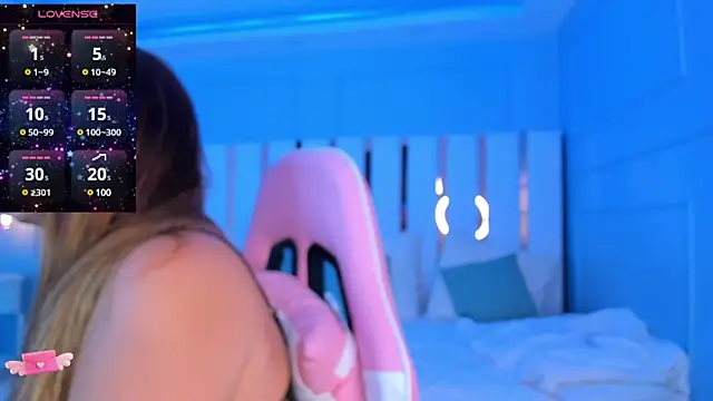 dulce santamaria online show from 12-24-24, 03:49