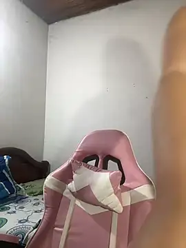 dulce santamaria online show from 03-15-25, 01:19