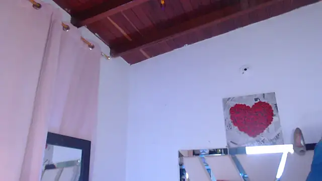 Amara Red online show from 05-27-26, 11:18