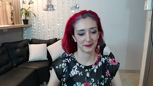 Snapshot of Ruby_Your_Milf chatting on 01-30-25, 08:21 Ruby Your Milf online show from 01-30-25, 08:21