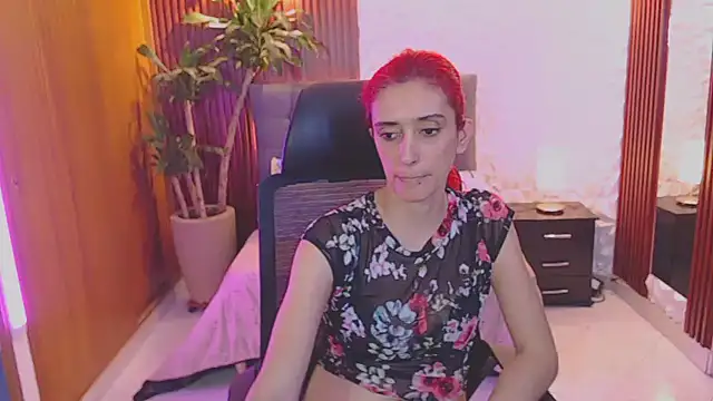 Snapshot of Ruby_Your_Milf chatting on 02-26-25, 08:33 Ruby Your Milf online show from 02-26-25, 08:33