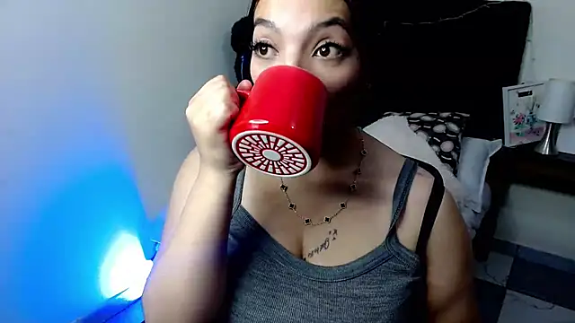 loren tits24 online show from 06-12-26, 11:03