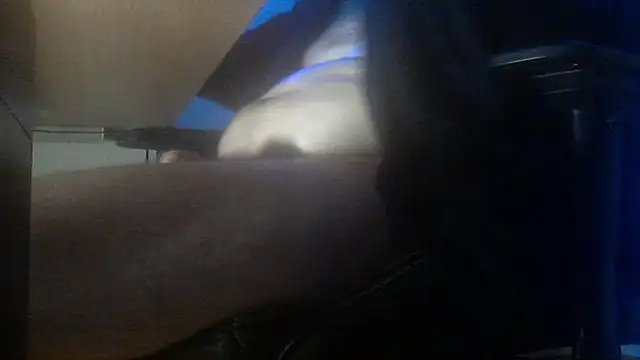 Snapshot of fanfancoquinFR chatting on 11-18-25, 06:34 fanfancoquinFR online show from 11-18-25, 06:34